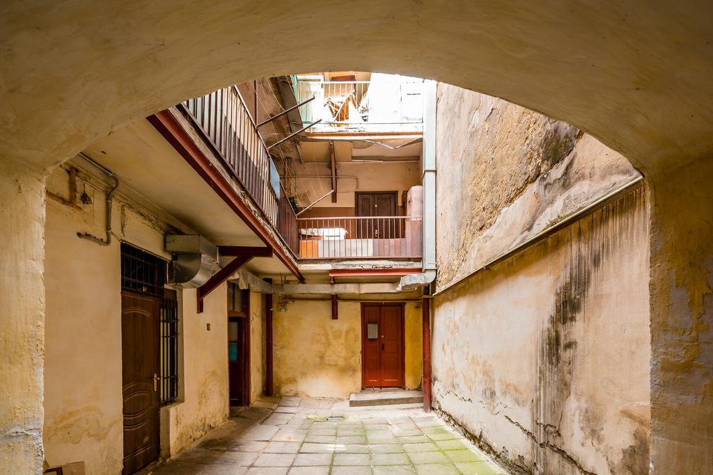 Nice Apartment Near Rynok Square Є Кондиціонер Світла Не Вимикали Liov Exterior foto
